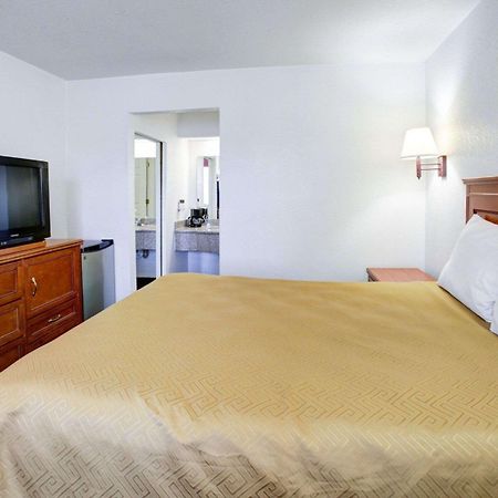 Econo Lodge Темпл Экстерьер фото