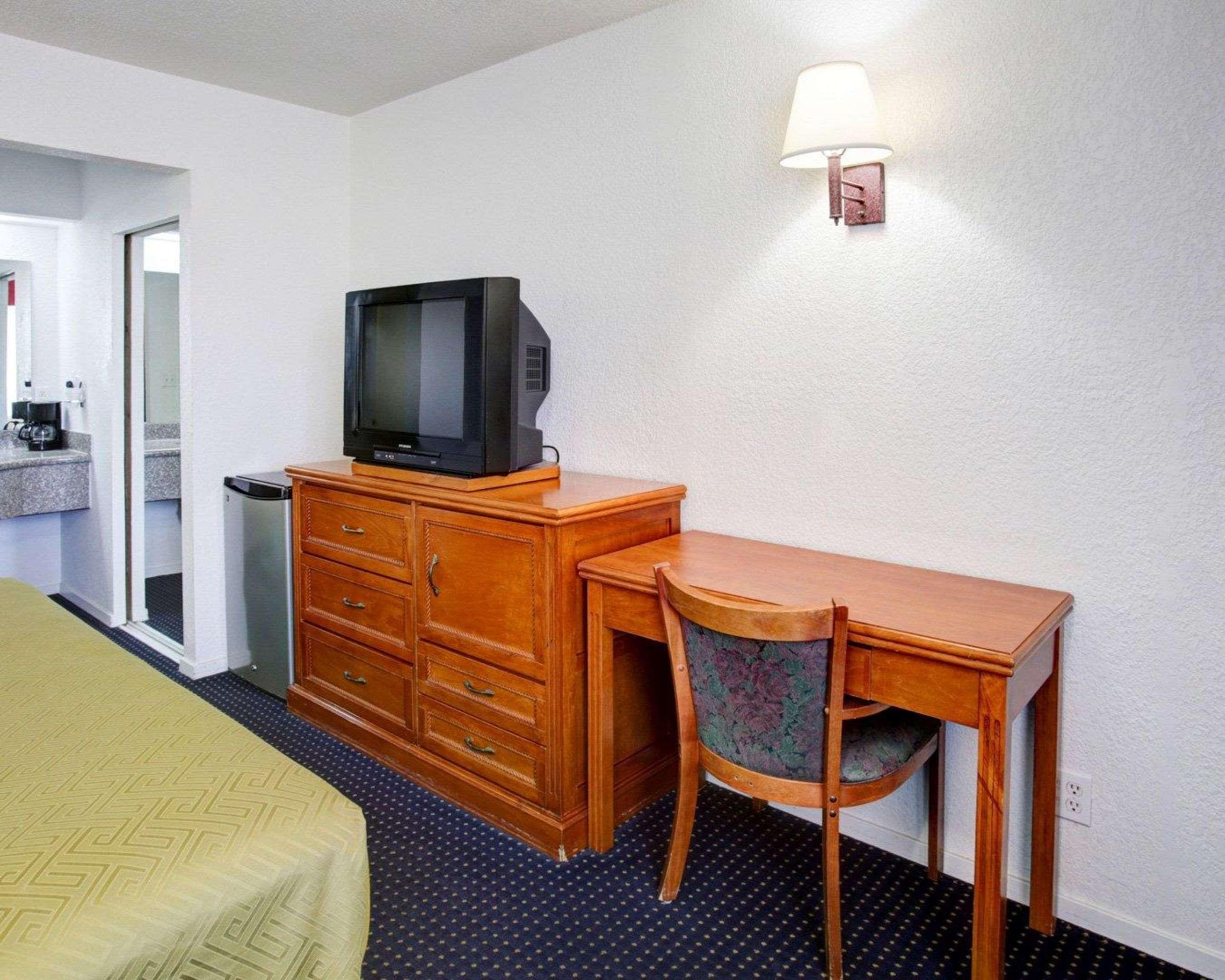 Econo Lodge Темпл Экстерьер фото
