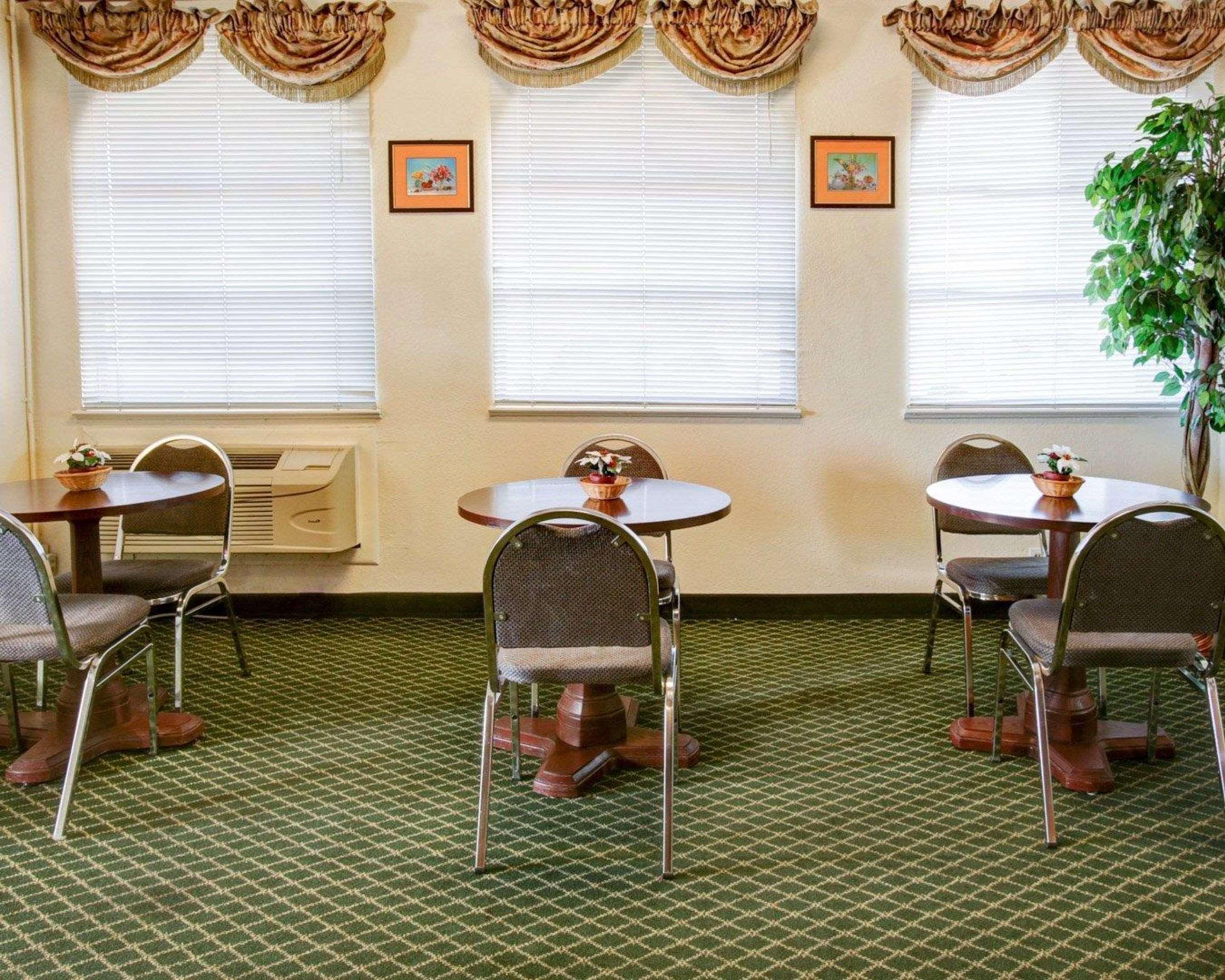 Econo Lodge Темпл Экстерьер фото