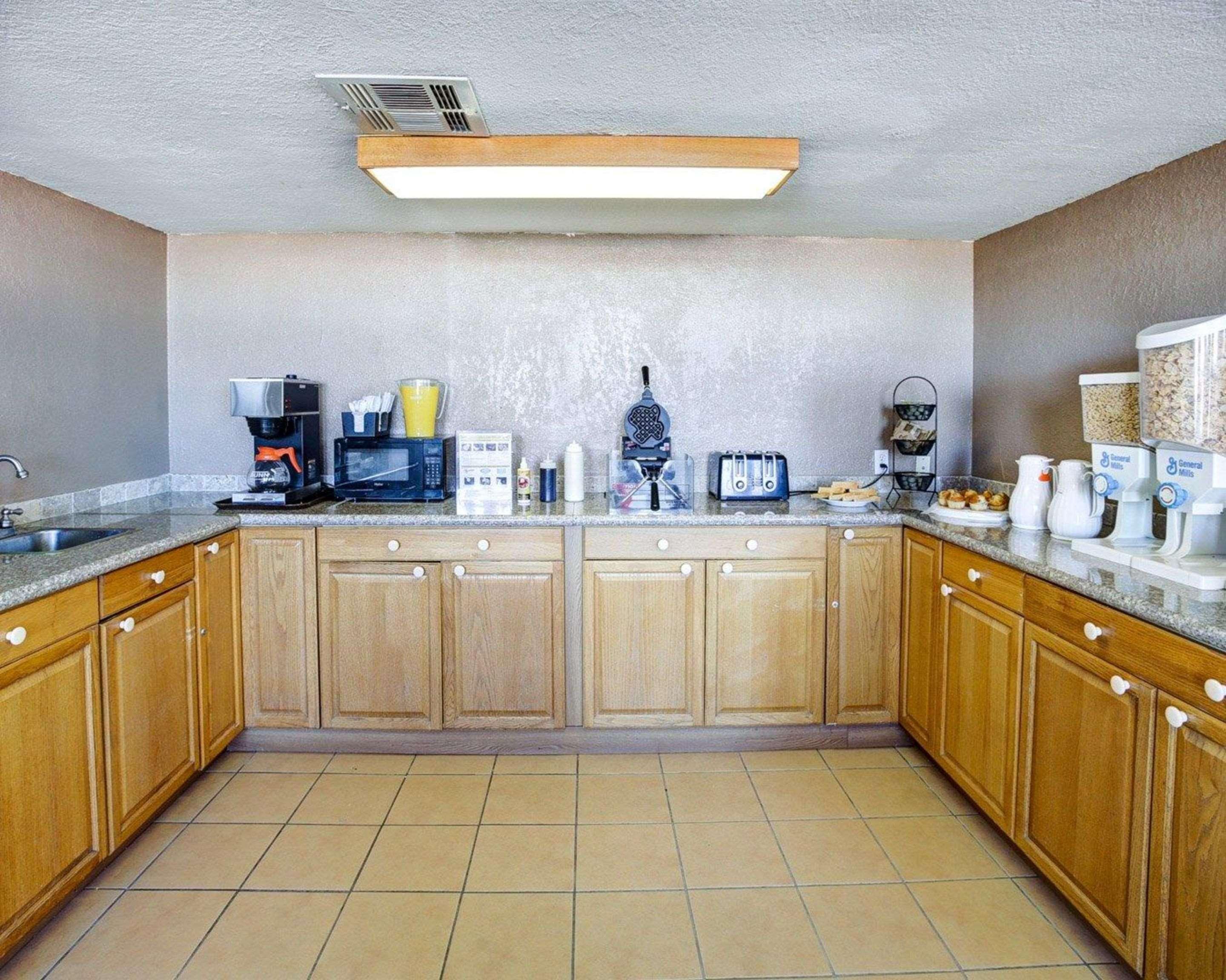 Econo Lodge Темпл Экстерьер фото